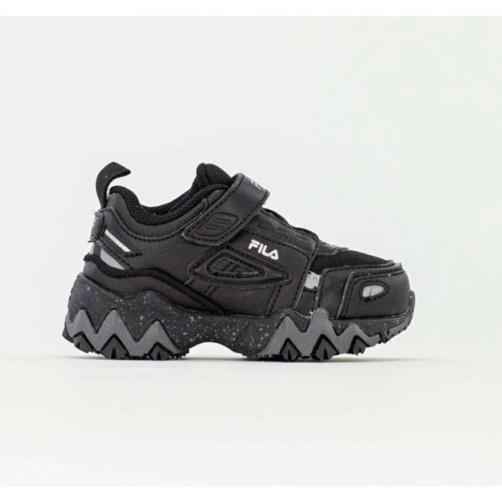 FILA BOVS OAKMOUNT TR TODDLER- Size 7- Brand new with Box